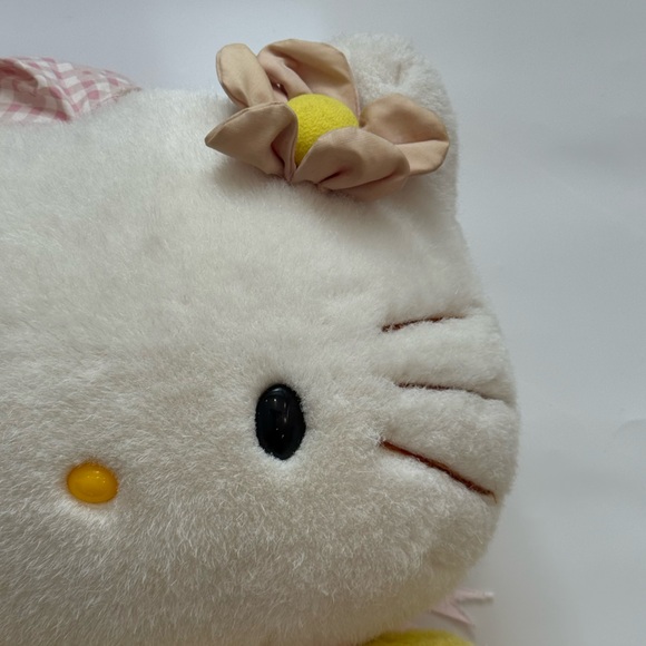 Vintage Hello Kitty Sanrio plush - Picture 2 of 4